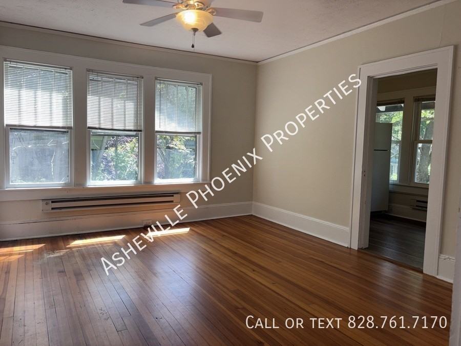 295 E Chestnut St #4 - Photo 4 of 11