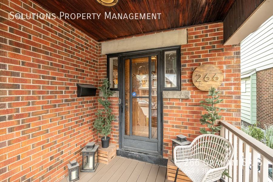 266 Graham Ave S - Photo 3 of 50