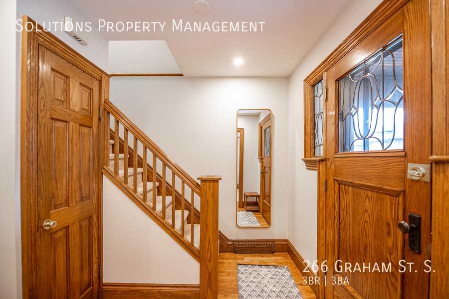 266 Graham Ave S - Photo 7 of 50