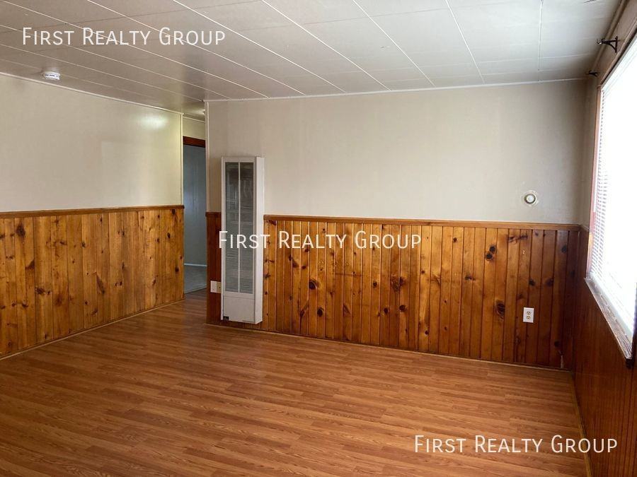 425 S Main St #C - Photo 4 of 11