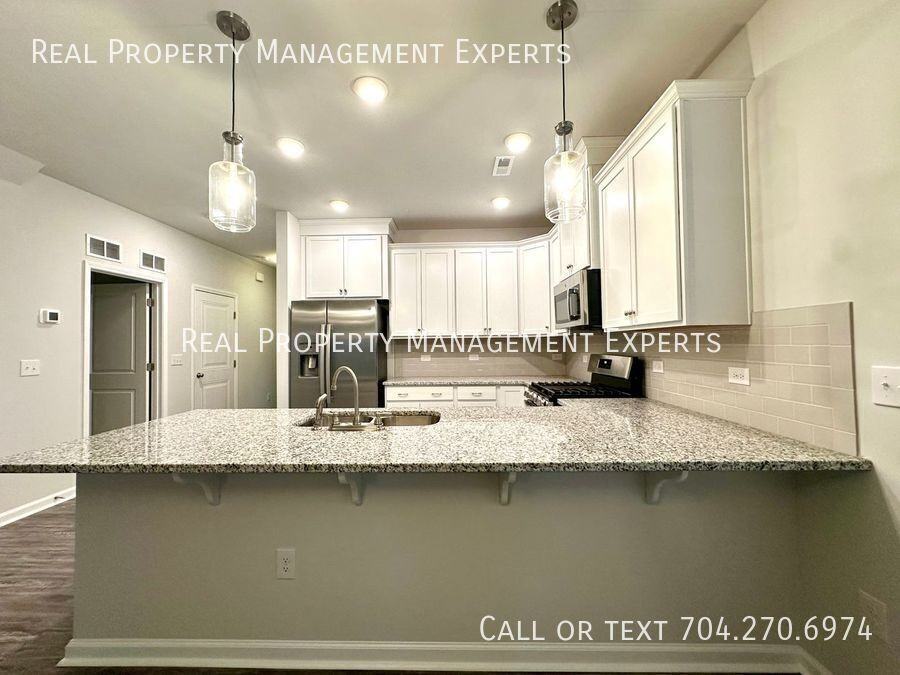 8197 Mccormick St - Photo 2 of 22