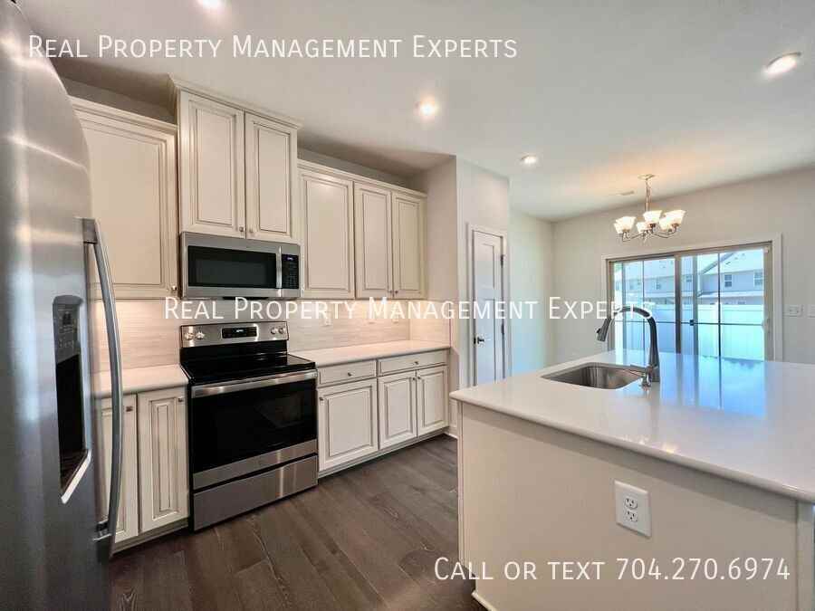 135 Beacon Dr #C - Photo 4 of 13
