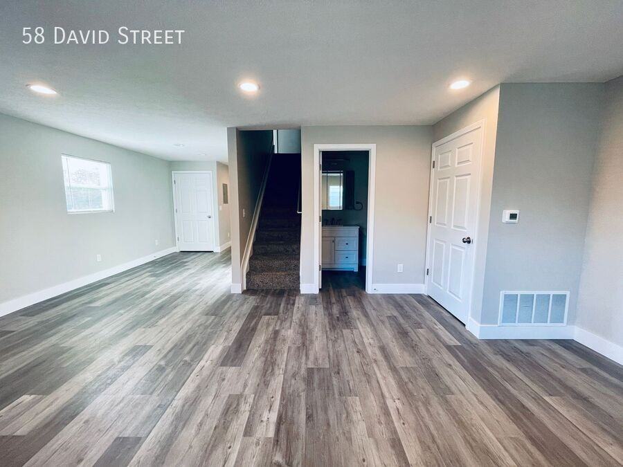 58 David St - Photo 2 of 30