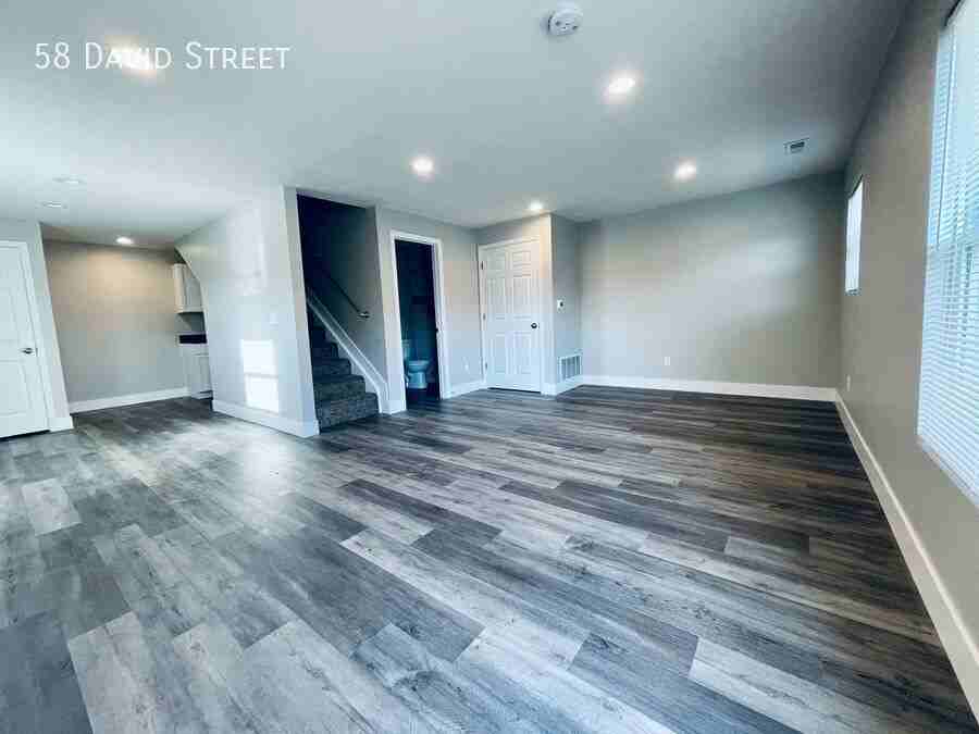 58 David St - Photo 3 of 30