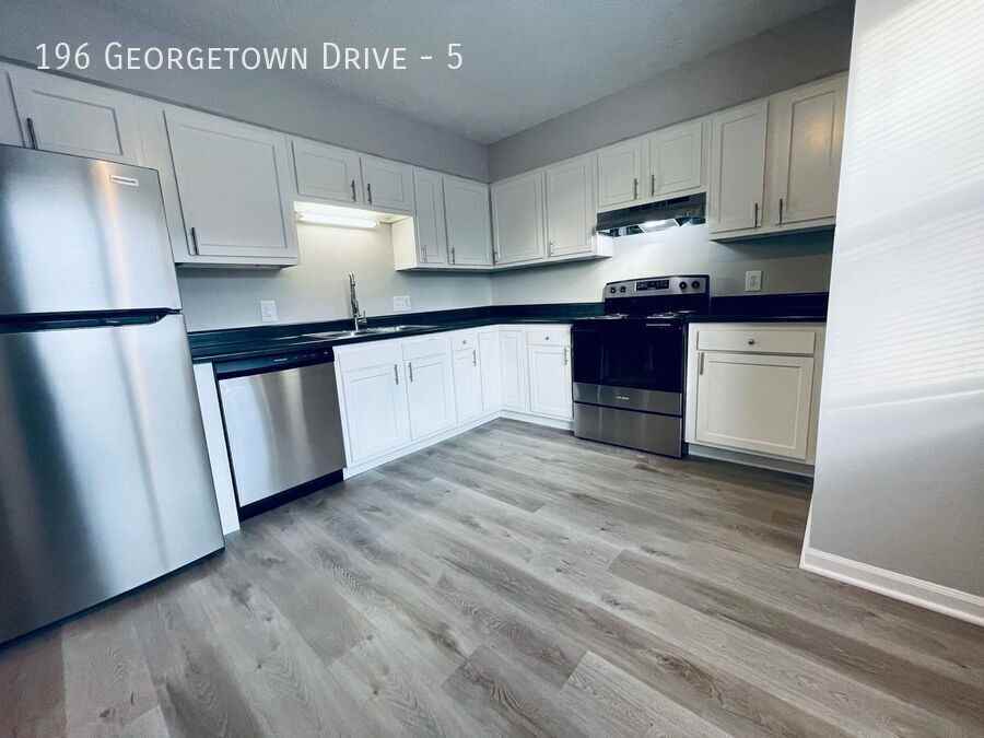 196 Georgetown Dr #5 - Photo 5 of 21