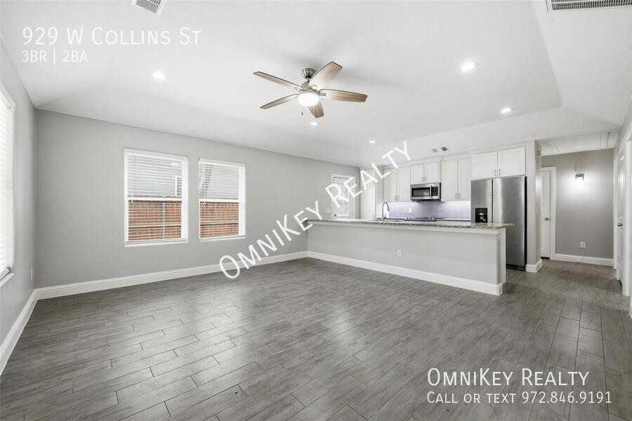 929 W Collins St - Photo 2 of 30