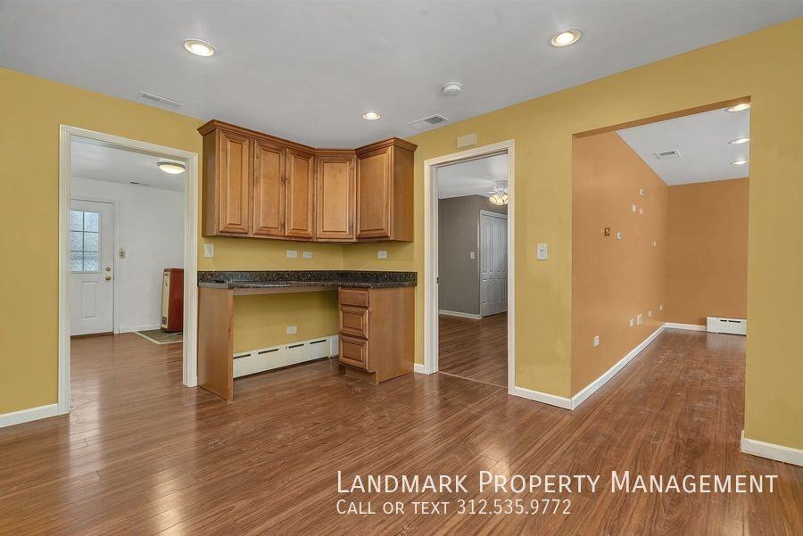 6 E Eureka Dr - Photo 5 of 21