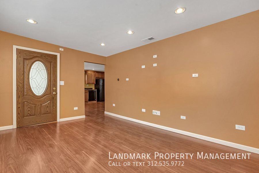 6 E Eureka Dr - Photo 7 of 21