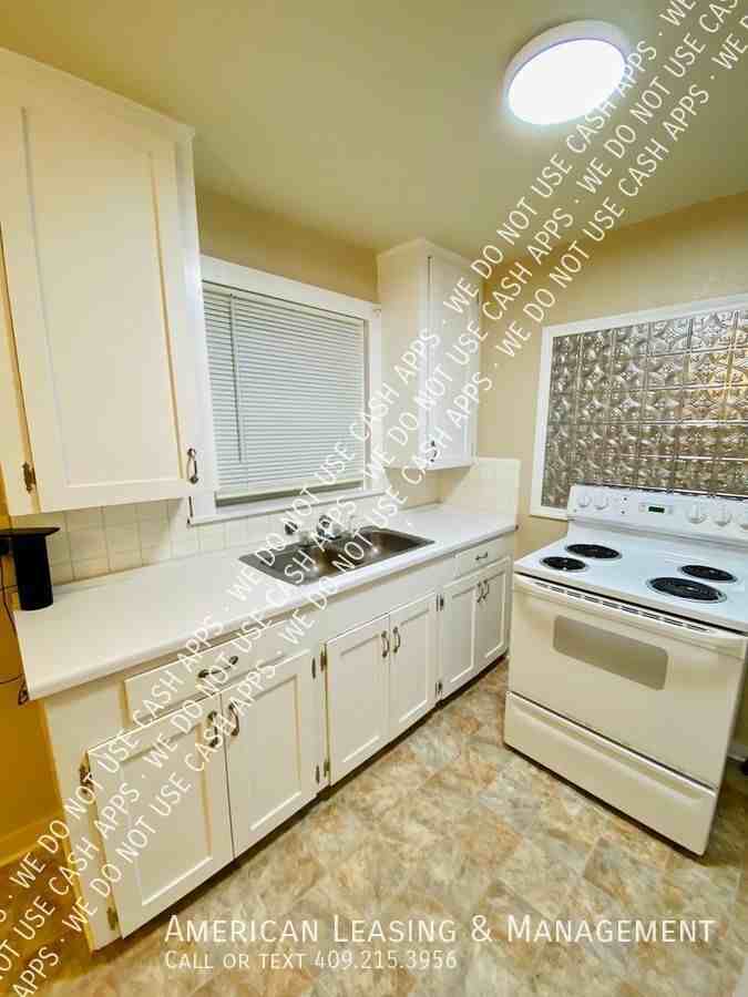 810 Ellis Ave - Photo 6 of 10