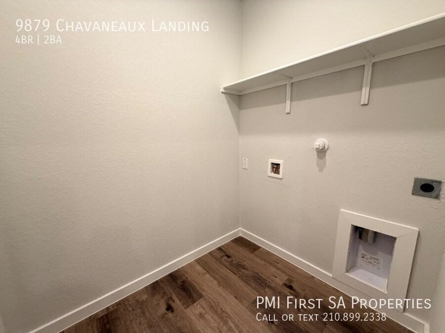 9879 Chavaneaux Lndg - Photo 7 of 12