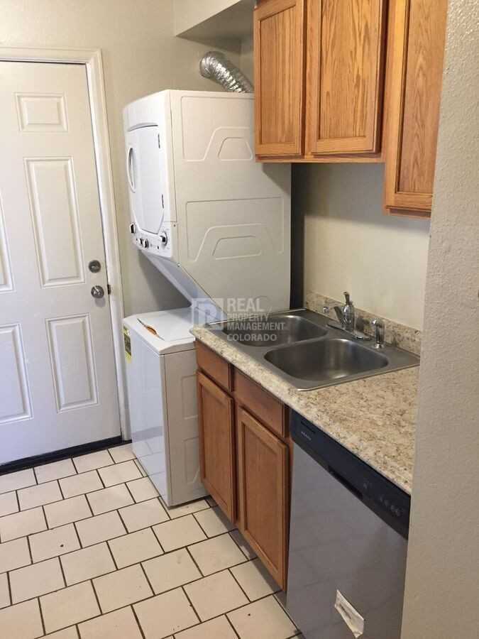 7732 Idlewild St - Photo 4 of 14