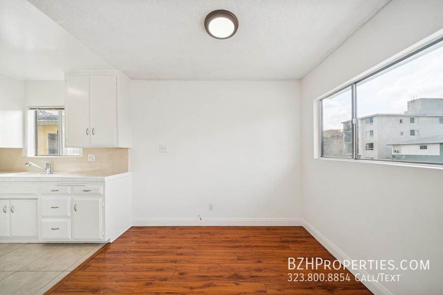 1050 S Wooster St #3C - Photo 2 of 20