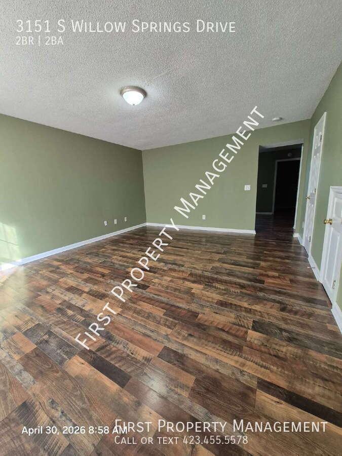 3151 S Willow Springs Drive - Photo 2 of 23