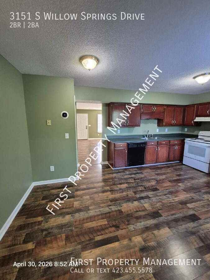 3151 S Willow Springs Drive - Photo 5 of 23