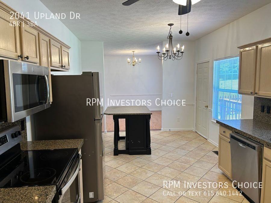 2041 Upland Dr - Photo 6 of 35