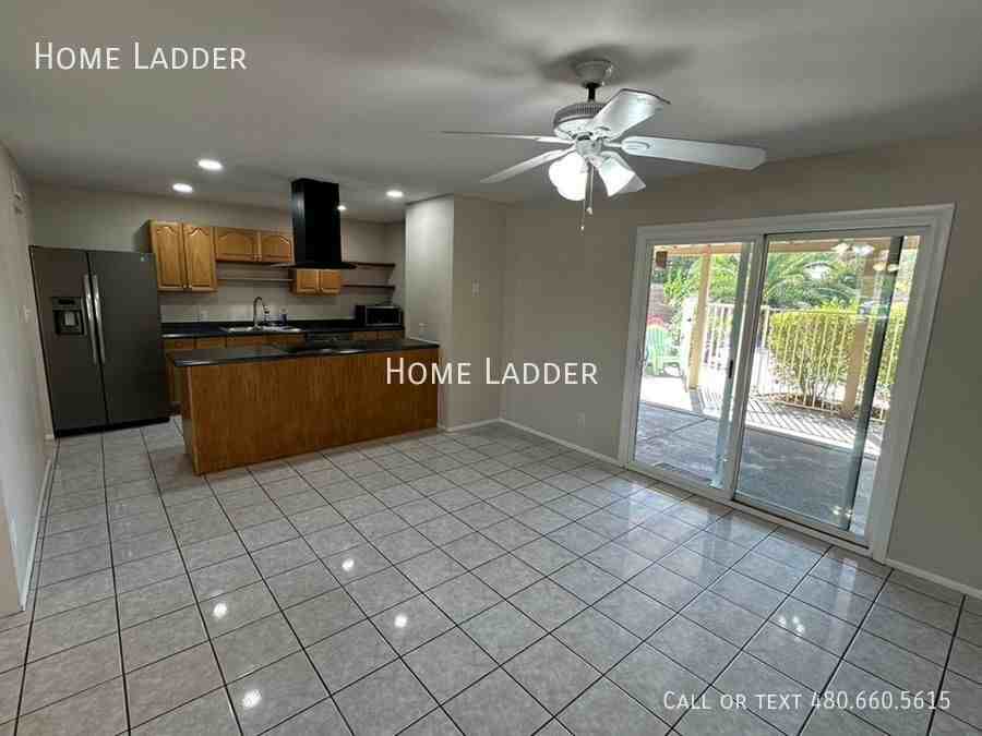 1901 E Palmcroft Dr - Photo 4 of 25