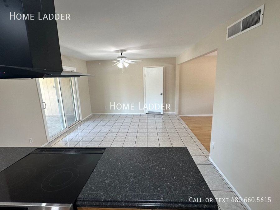 1901 E Palmcroft Dr - Photo 7 of 25