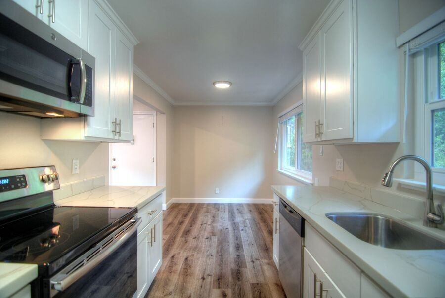 1191 Alameda De Las Pulgas #29 - Photo 3 of 12