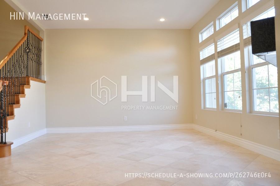 3599 Gilman Cmn - Photo 7 of 19
