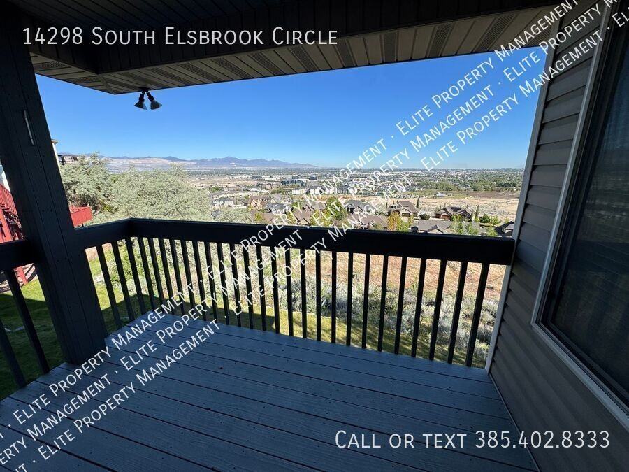 14298 S Elsbrook Cir - Photo 3 of 15