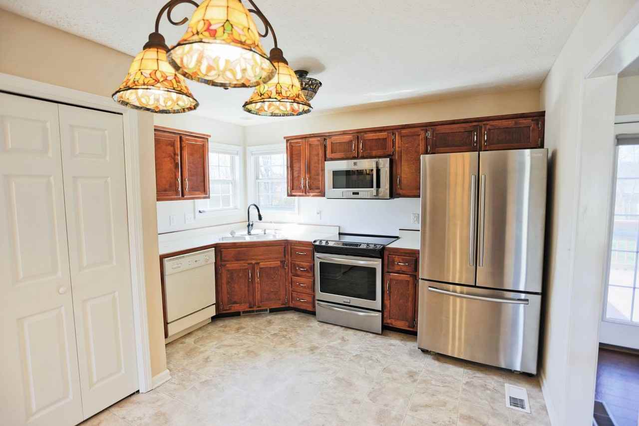 3927 Stella Dr - Photo 7 of 23