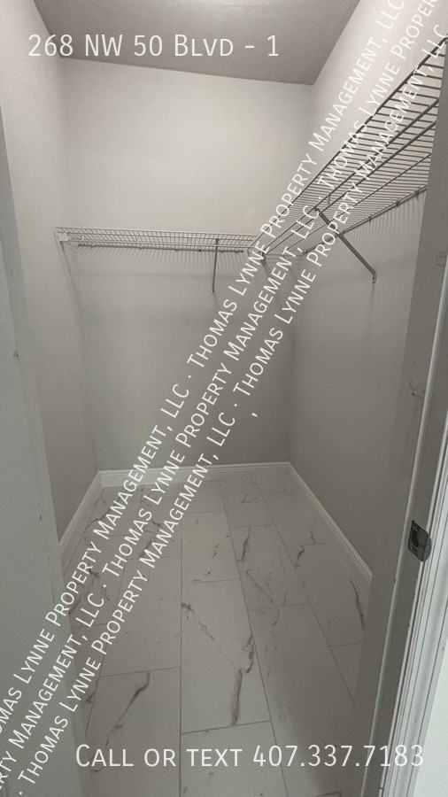 268 Nw 50th Blvd #1 - Photo 7 of 25