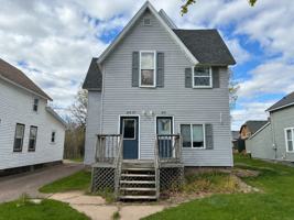 featured image of 614 1/2 W Grand Ave