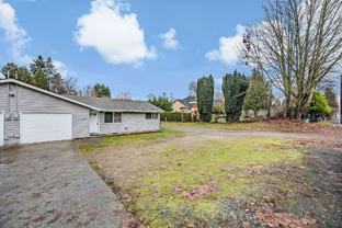 9513 152nd St E - Photo 1 of 1