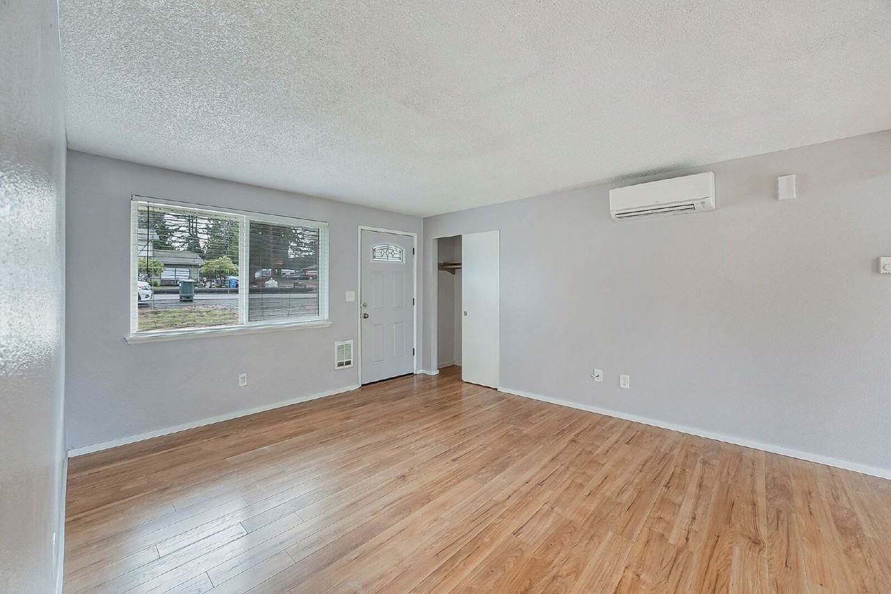 9513 152nd St E - Photo 3 of 14
