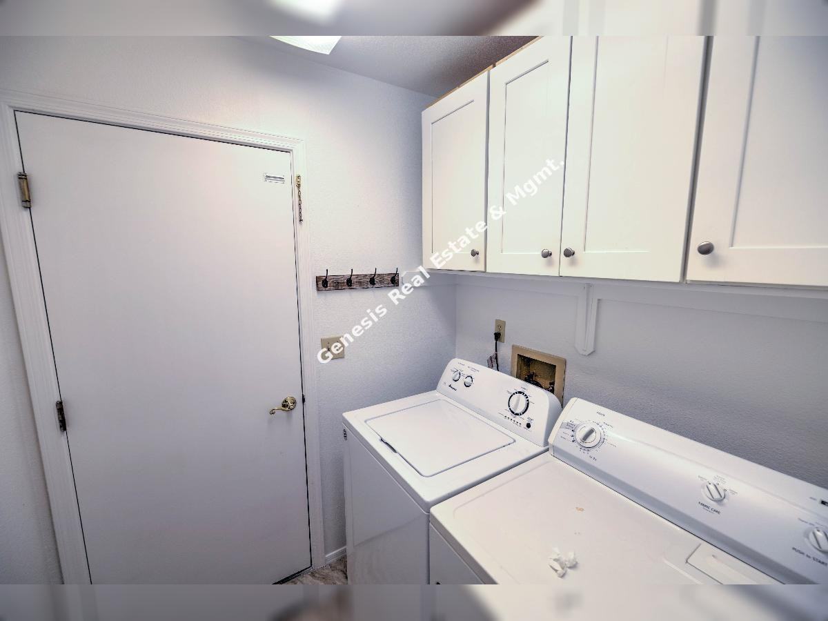 10019 N Roxbury Dr - Photo 3 of 26