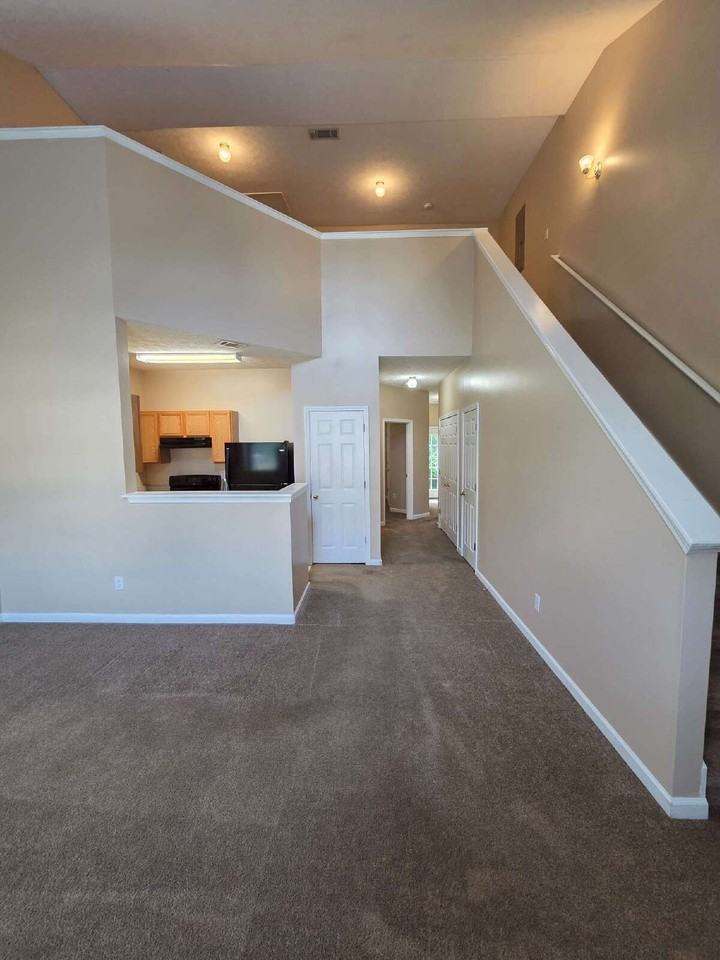 78 Timber Ridge Dr - Photo 4 of 15