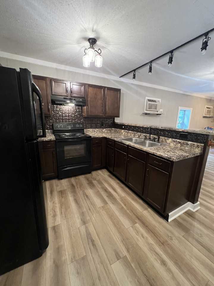 2094 Buck Smith Rd - Photo 4 of 18