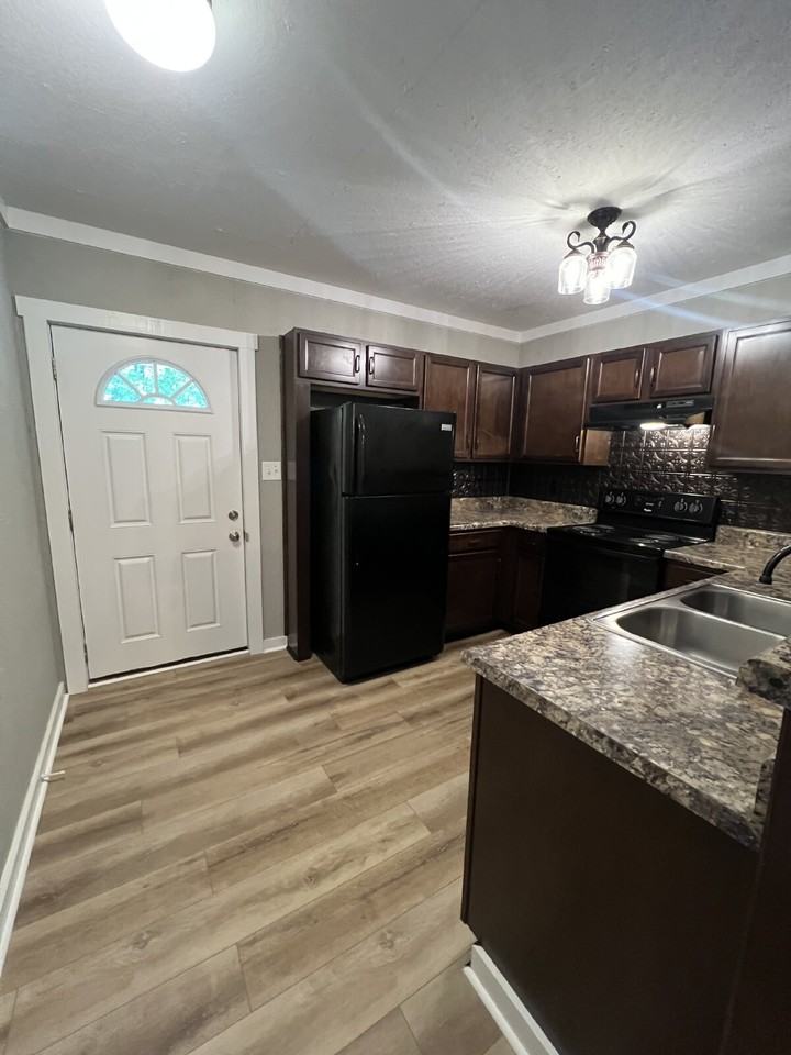 2094 Buck Smith Rd - Photo 6 of 18