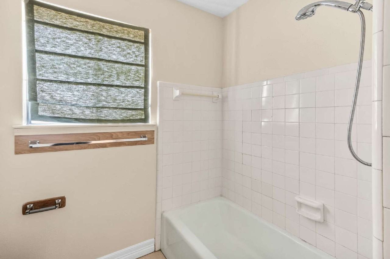 9603 Landry Blvd - Photo 7 of 21