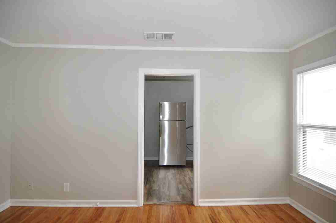 2724 Wayside Ave - Photo 5 of 11