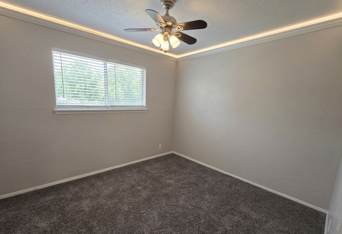 1300 Crown Point Ave #15 - Photo 7 of 7