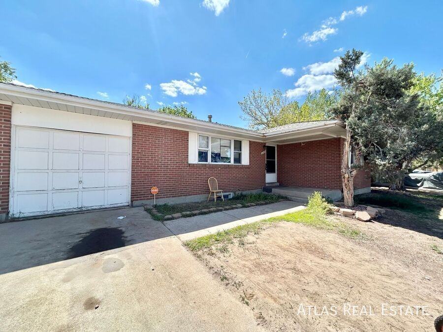 12494 Edwards Pl - Photo 2 of 16