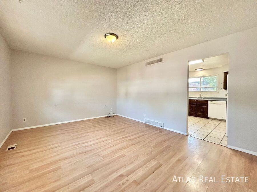 12494 Edwards Pl - Photo 6 of 16