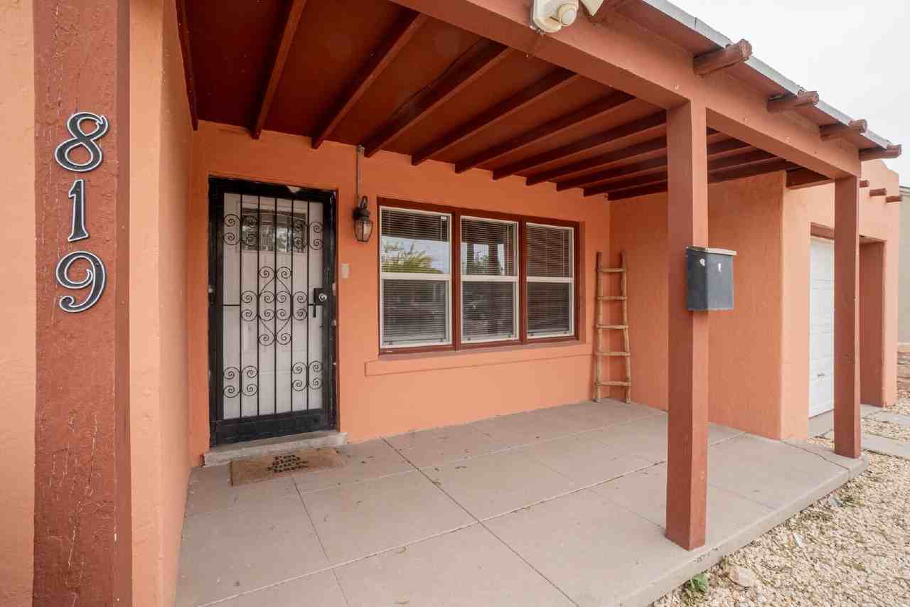 819 Ellis St - Photo 2 of 28