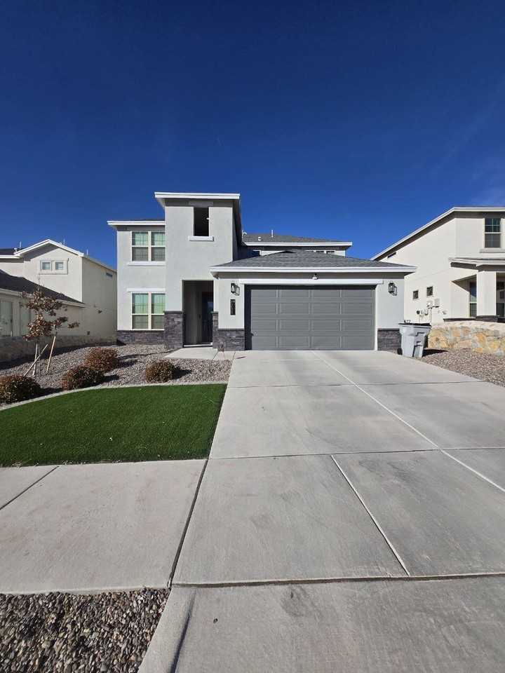 2233 Sandstone Pl - Photo 3 of 20