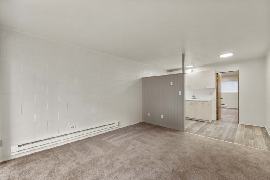 3228 S Union Ave #220 - Photo 2 of 19