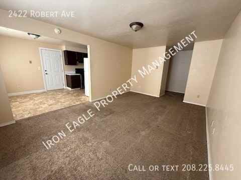2422 Robert Ave - Photo 5 of 11