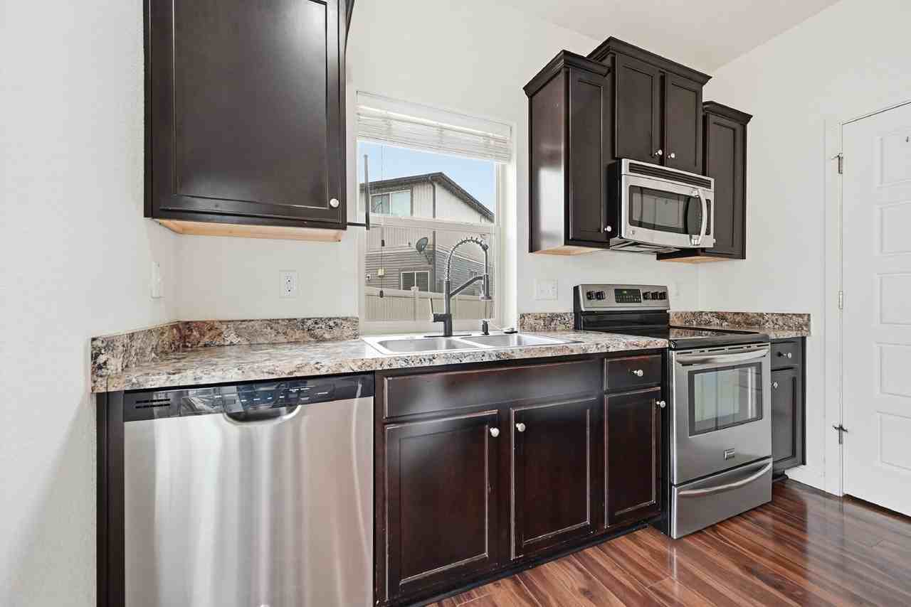 5256 Andes St - Photo 7 of 30
