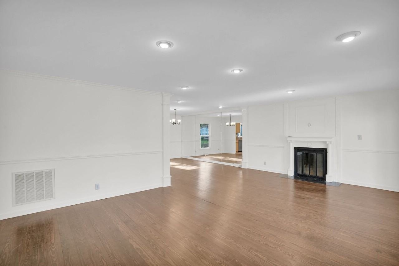 408 Wilby Dr - Photo 6 of 50