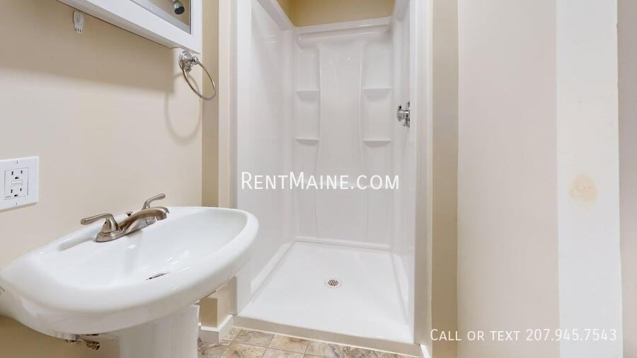 7 Bennett Ave #3 - Photo 7 of 9