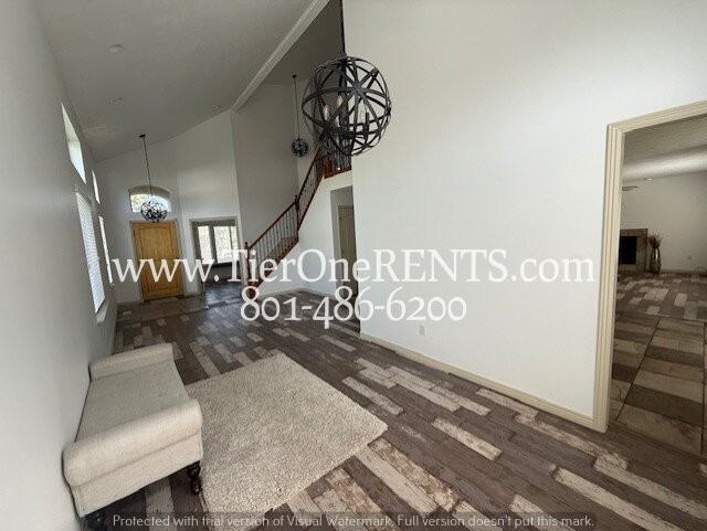 1952 E Meadow Downs Way - Photo 3 of 23