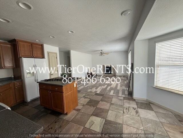 1952 E Meadow Downs Way - Photo 6 of 23