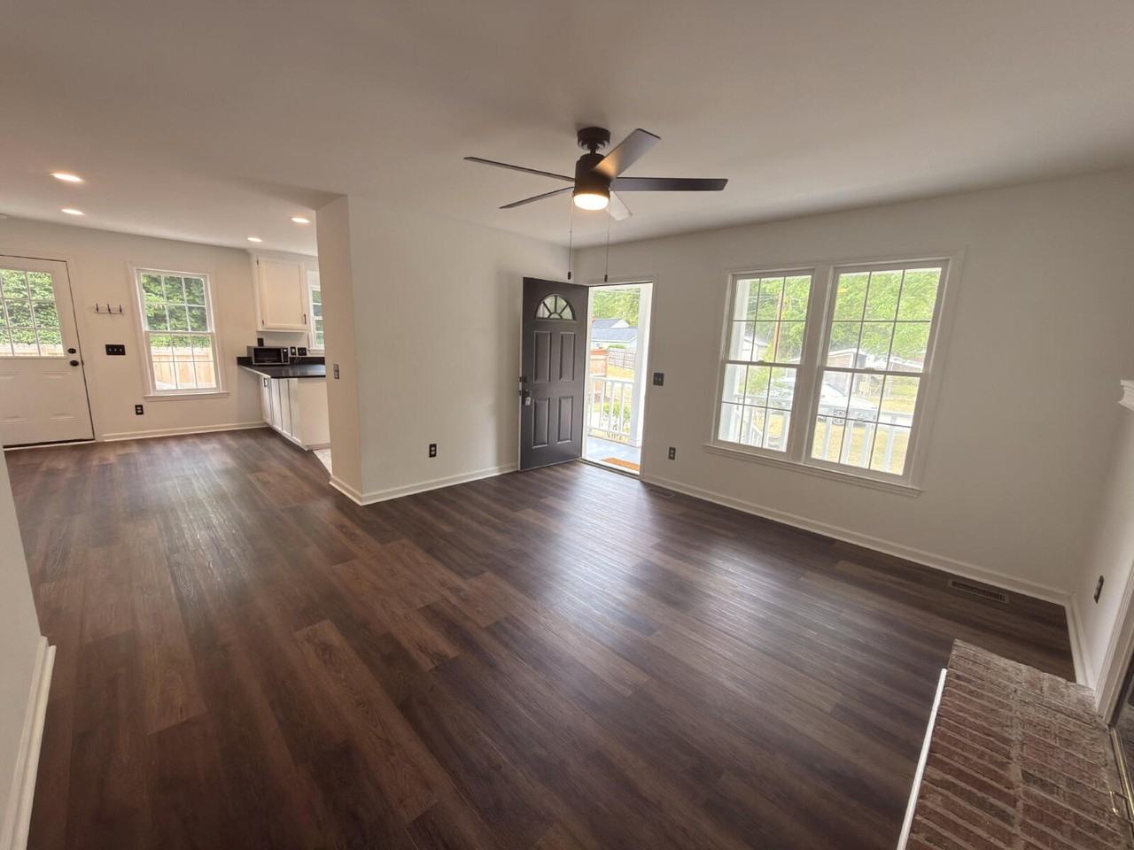 3816 Homestead St - Photo 4 of 36