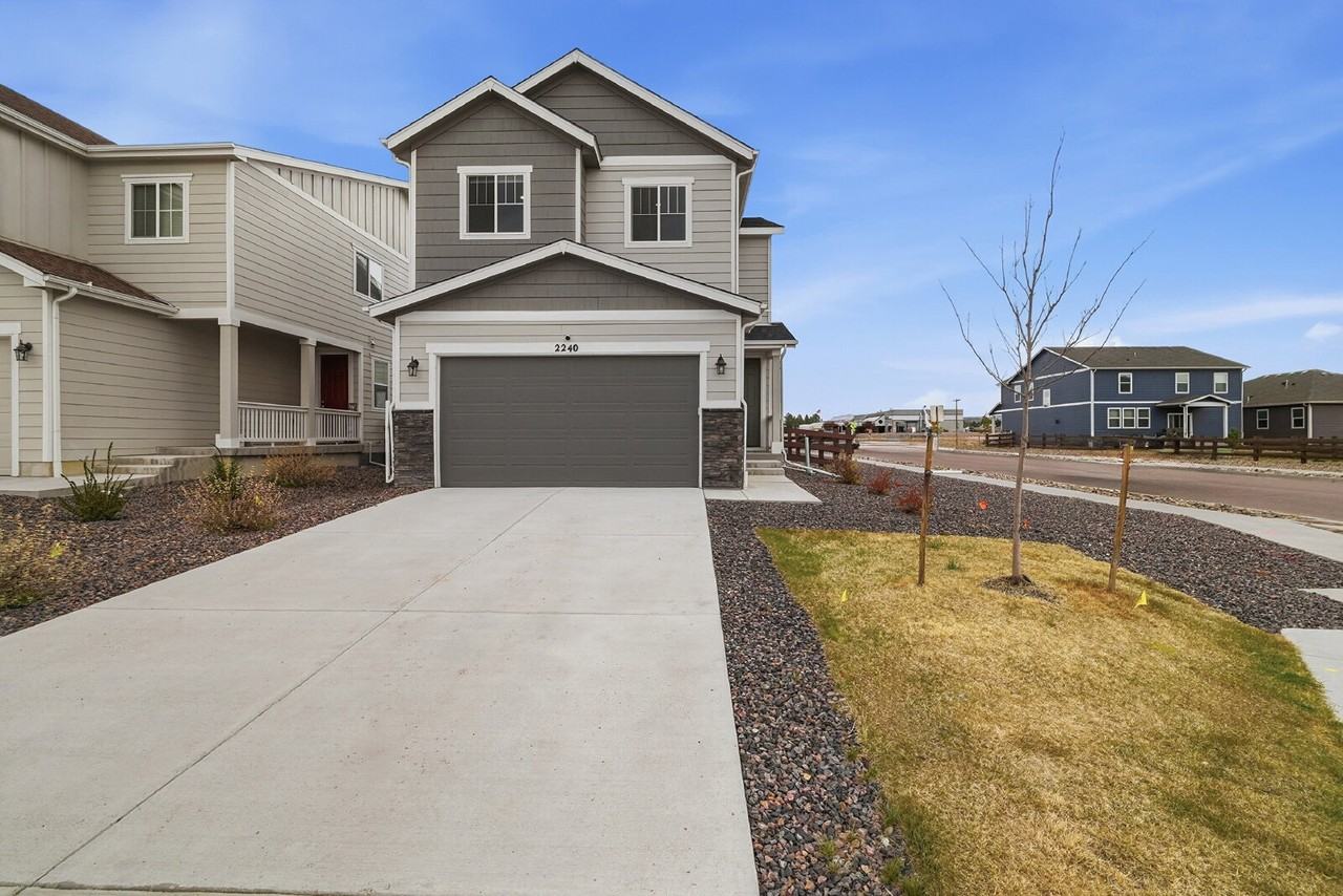 2240 Indian Balsam Dr - Photo 2 of 43