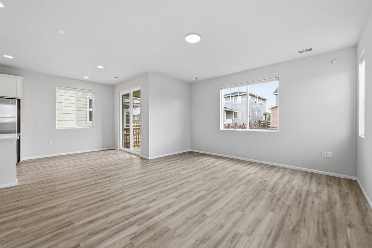 2240 Indian Balsam Dr - Photo 5 of 43